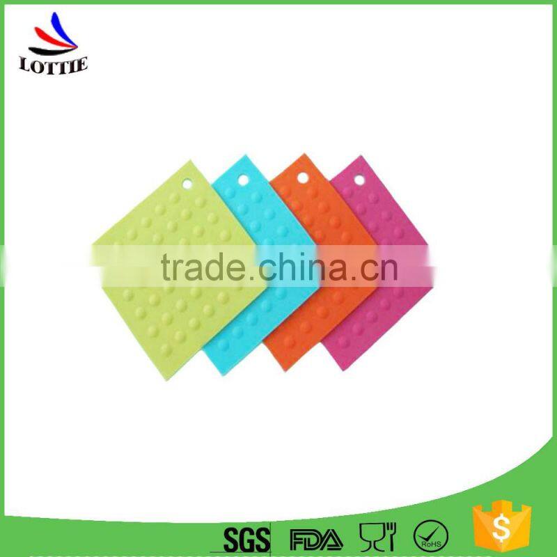 FDA grade wave pattern heat insulation pad meal mat hollow circular silica gel pad