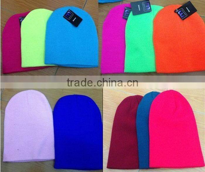 Various Colours 100% Acrylic Knitted Beanie Hat Made In China