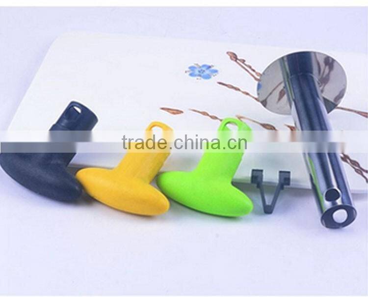 Stainless Steel Cutting Blade Pineapple Easy Peeler Slicer and De-Corer - 3 in 1 Tool (Black)