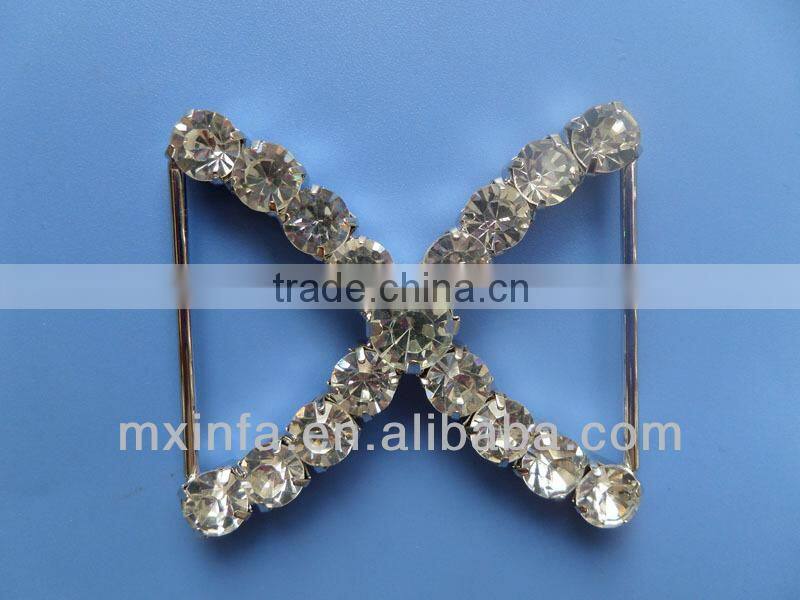 Garment rhinestone buckle
