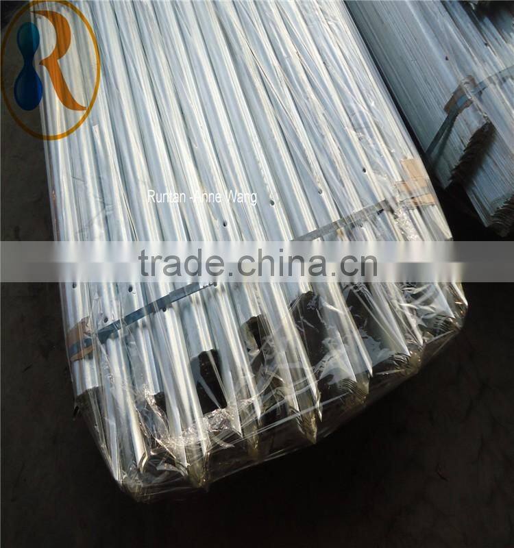 UK BS1722 Standard D-type palisade fence