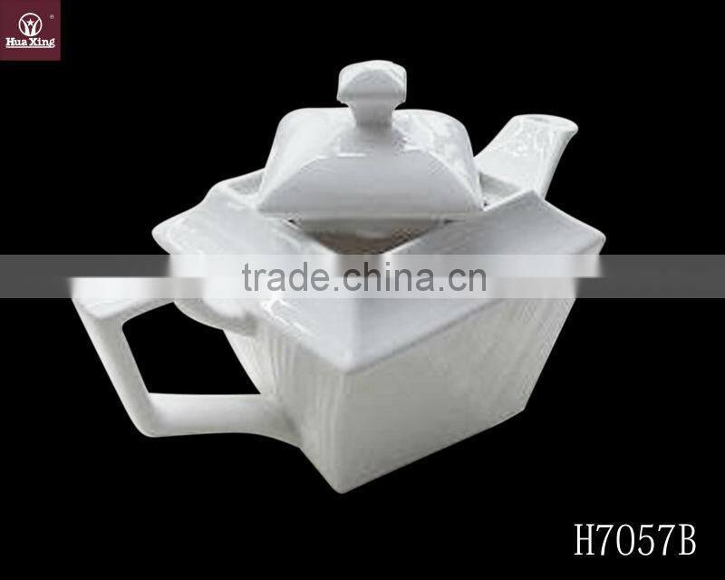 H7057 chaozhou factory wholesale white porcelain ceramic teapot bulk