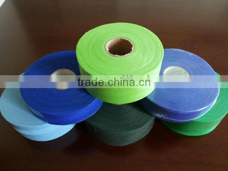 small width non wovens fabrics use for christmas fabric decoration or gift and flowers packaging