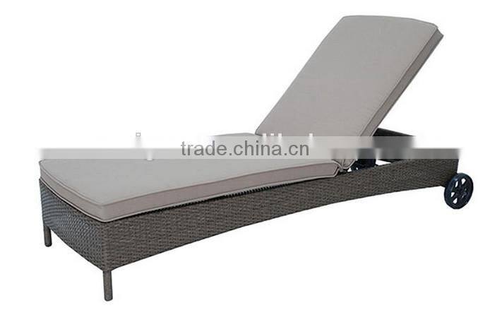 High quality wheels with chair folding outdoor beach rattan furniture hotel