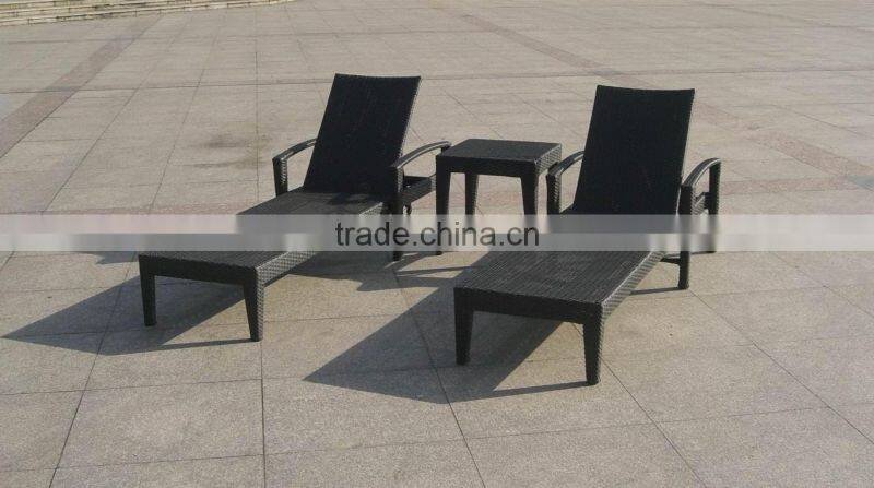 folding rattan sun lounge