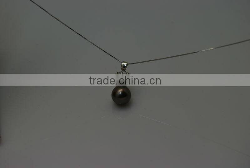 9-10mm single black tahitian pearl pendant necklace