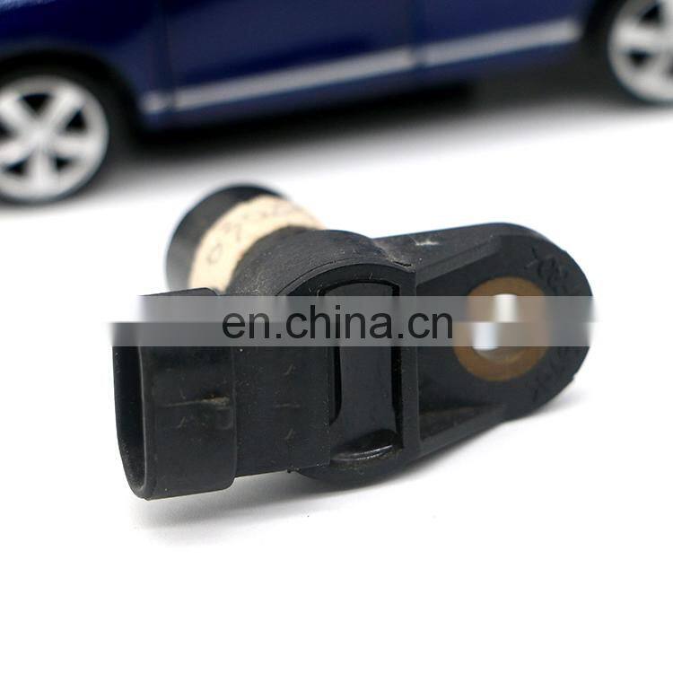 Guangzhou Factory Sale auto spare parts plastic OE# 2111-3706040 For LADA NIVA II (2123) 1.7 camshaft position sensor