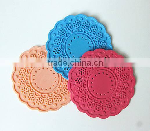 Retro Hollow Design Anti-heated Round PVC+silicone Tablewear Placemats