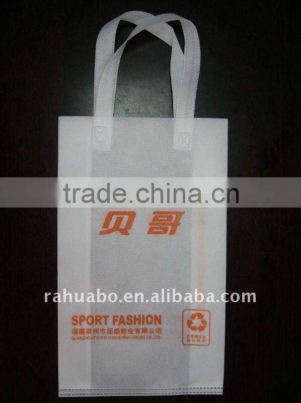 Automatic ultrasonic soft handle sealing machine