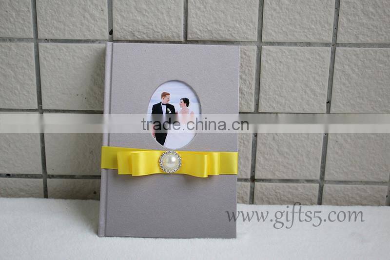 Wedding guest books wiht Silk Covor
