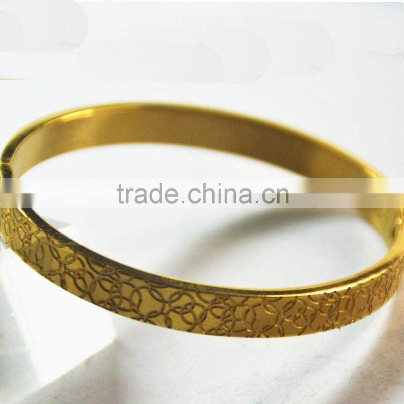 High quality diamond bangles for lover