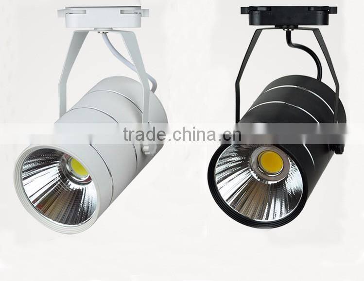 High lumen efficiency indoor lighting 12W led track light