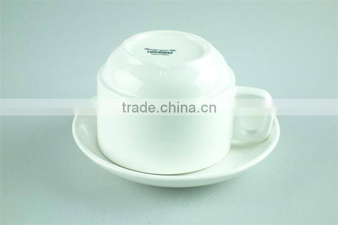 Classic small coffee cup and saucer set, porcelain tea cups and saucers cheap wholesale