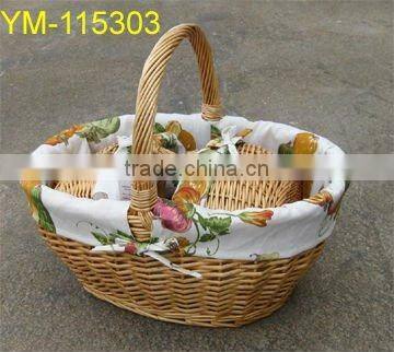 white wicker picnic basket with lining
