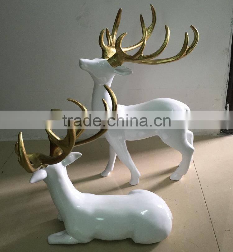 Polyresin Christmas reindeer sculpture