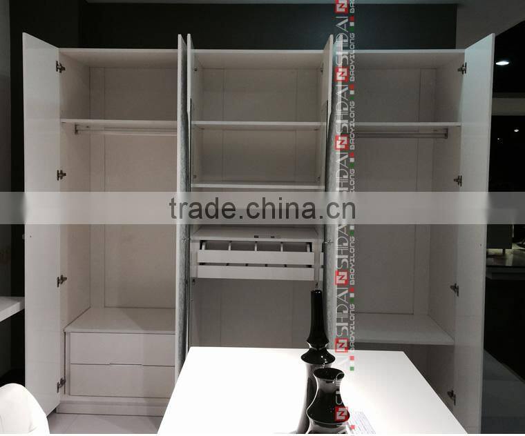 Modern Design gloss White Lacquer wardrobe, Contemporary bedroom wardrobe designs , Cheap Bedroom wall wardrobe design LV-F801