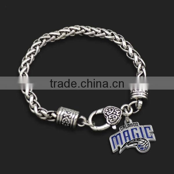 2016 twist chain bracelet custom MOM heart charm bracelet fashion style clasp bracelet for Mother's Day