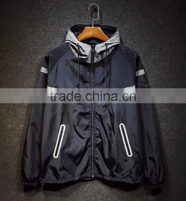 2016 Windstopper Lightweight Hooded Reflective Coat