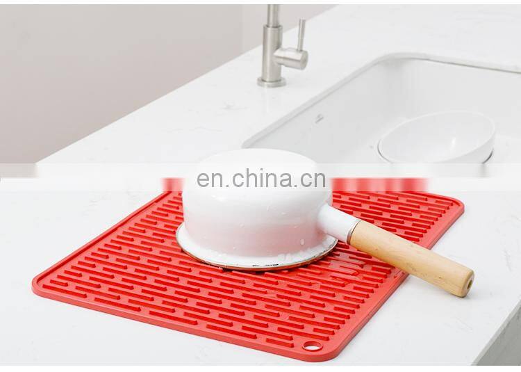China factory wholesale kitchen placemat Insulation table dinner mat dish drying pvc table mat