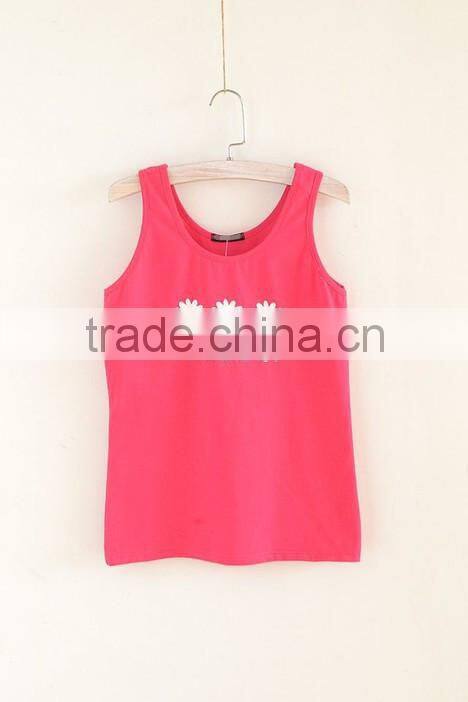 2015 Basic style of women tank tops with three little flowers print in the middle / soft and breathable to your body