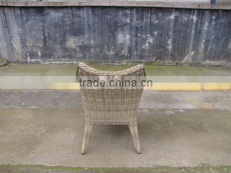 HIGH QUALITY CLASSIC RATTAN OUTDOOR FOLDING TABLE