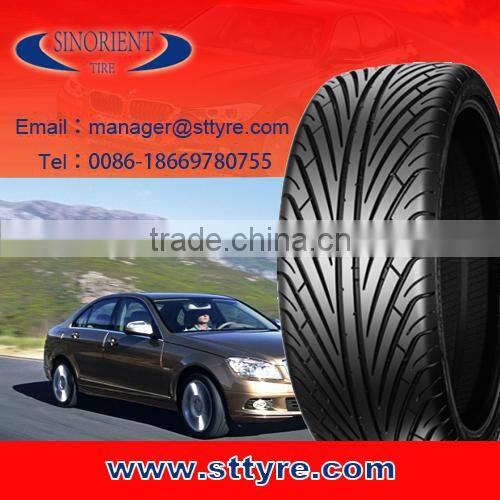 China UHP Radial Car Tire 215/35ZR18