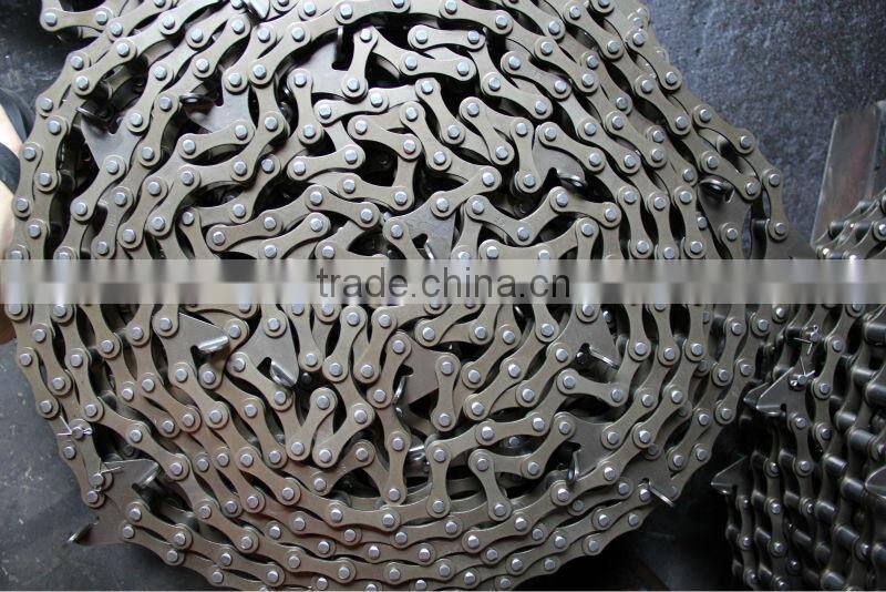 agricultural chain with special attachment for transmission