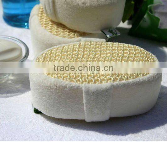 Exfoliating sisal bath sponge