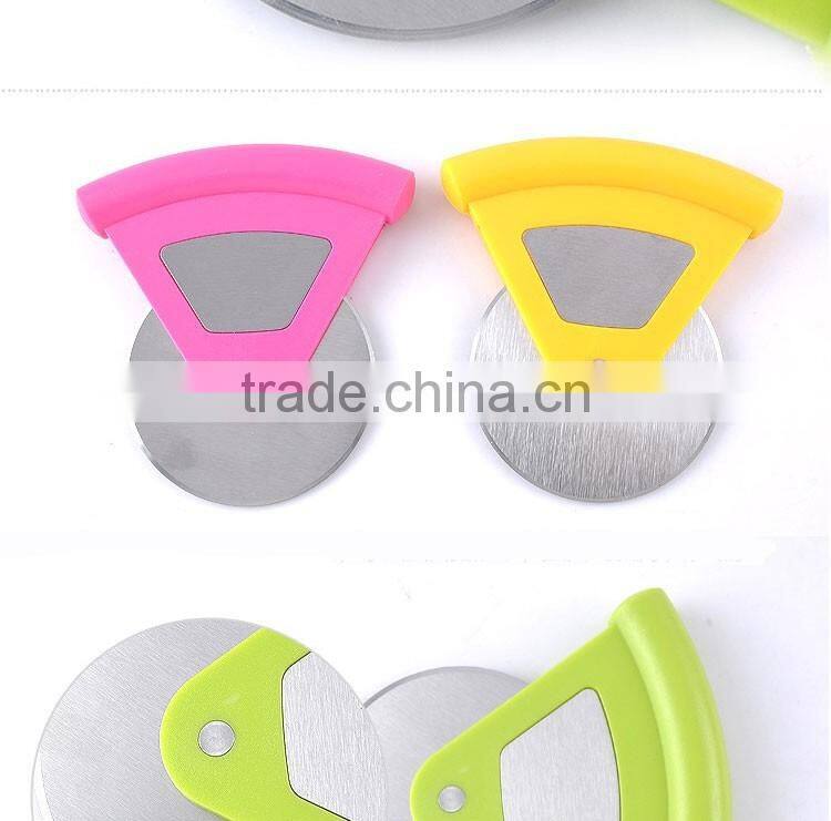 Christmas Promotion Wholesale wheel stainless steel pizza cutter