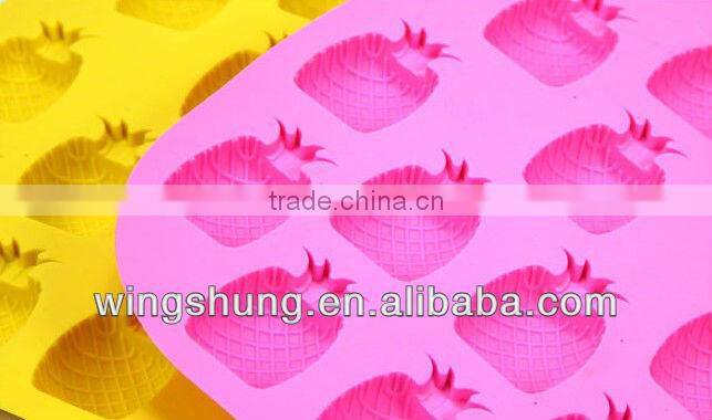 Pineapple shape silicone ice mould mold baking pan tray Ice Freeze Party Drink Mould Jelly Mold Cube Maker