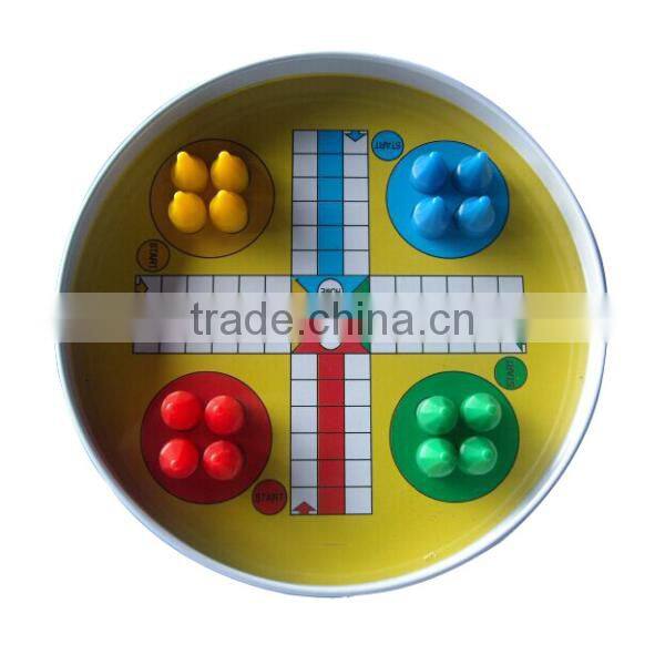 9 in 1Dominoes/Cribbage/Dice cup/Dice/Poker Chips/Playing cards/Chess/Backgammon/Checkers Magnetic board game