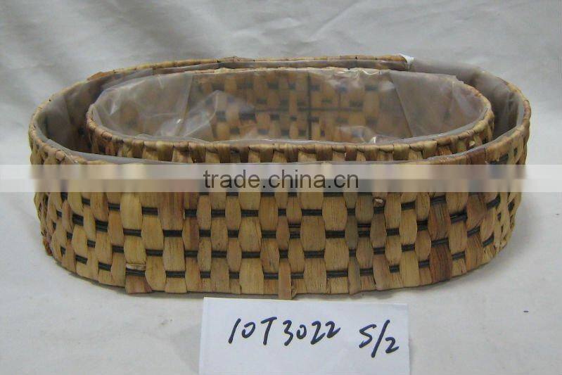 Oval waterhyacinth planter