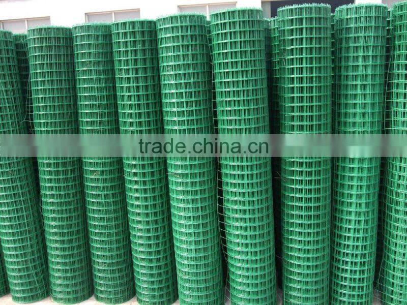 Green plastic coated welded wire mesh