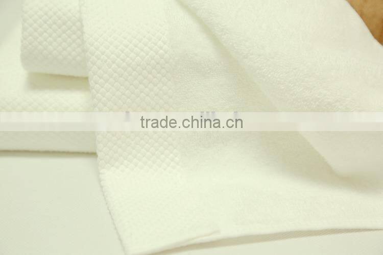 100% cotton latest towel designs solid color bath towel
