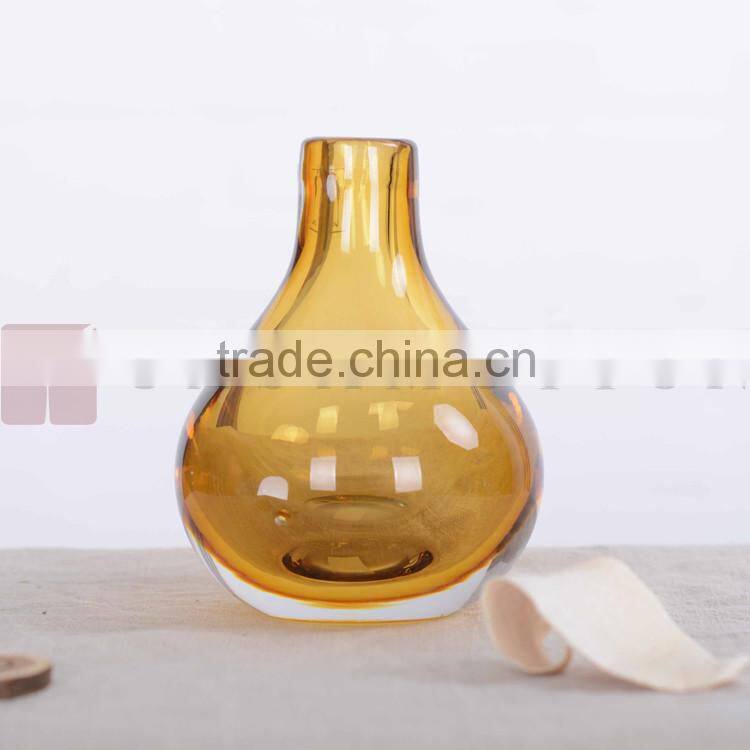Casamotion Decorative Modern Mini Bud Amber Color Handmade Glass Vase Decoration