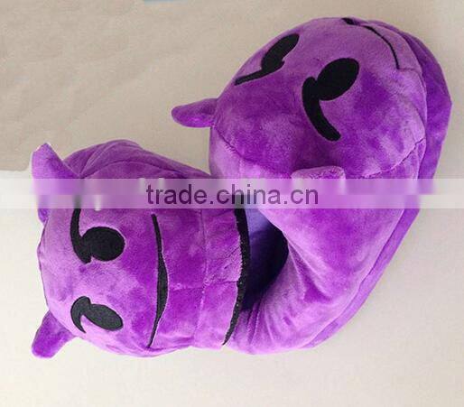 Soft slippers plush/Wholsale Factory emoji slippers/plush emoji shoes