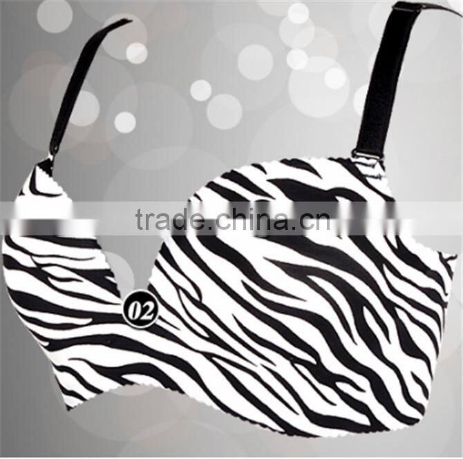 Free sample Lady Hot Selling Plus size Women's Sexy Bra Comfortable Elegant Lace PUSH UP B C Cup Leopard Non-trace cup bra