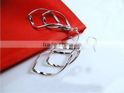>>>Best selling chic wholesale twisted hoop earrings/