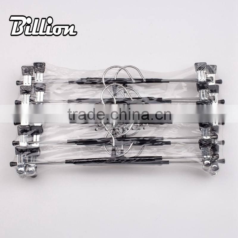 China Manufacturer metal pants clothes hanger non slip metal hanger