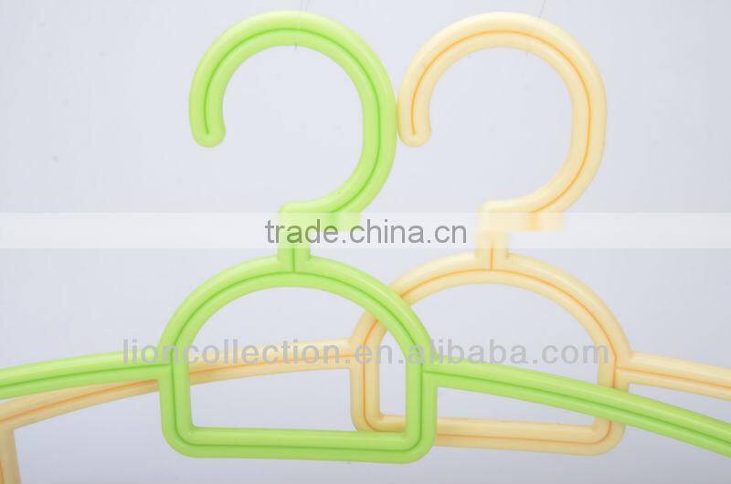 LEC-P5003 clear plastic hanger