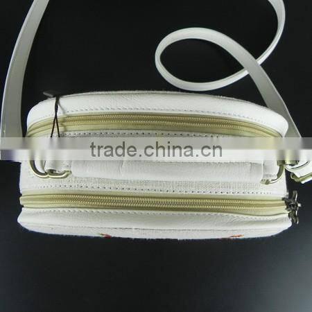 2016 Latest Owl Embroidery Handbag and Messenger bag for Sale