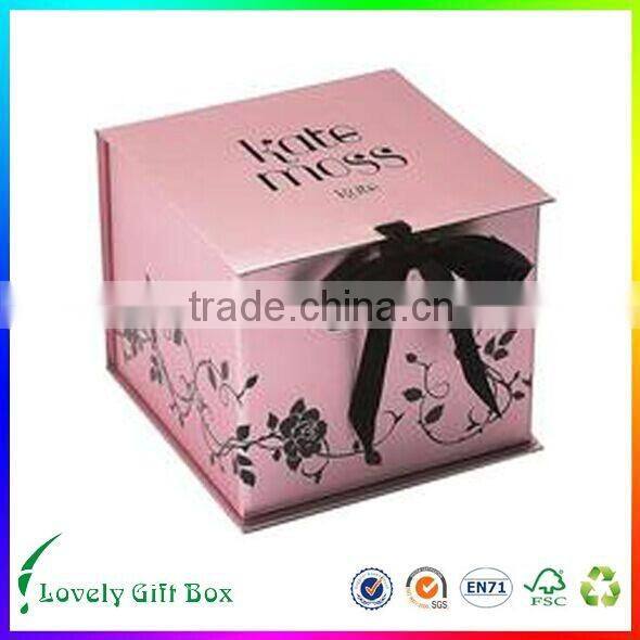 Red custom carving design paper packaging box