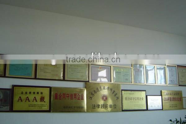 200 tons four column hydraulic press