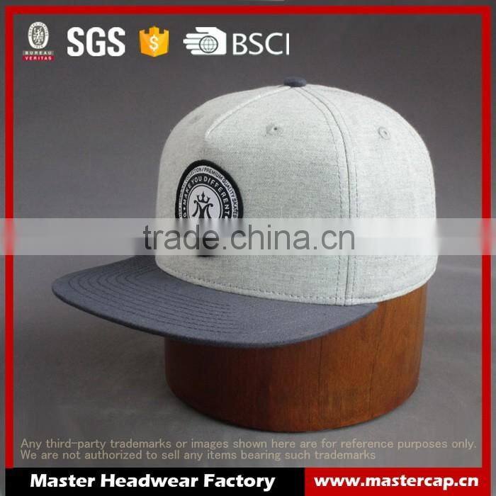 Custom 100% cotton 6-panel snapback cap with front woven label