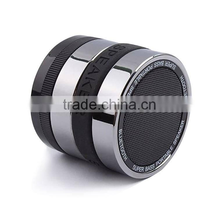 Super Bass Metal Portable Bluetooth Speaker with FM Radio