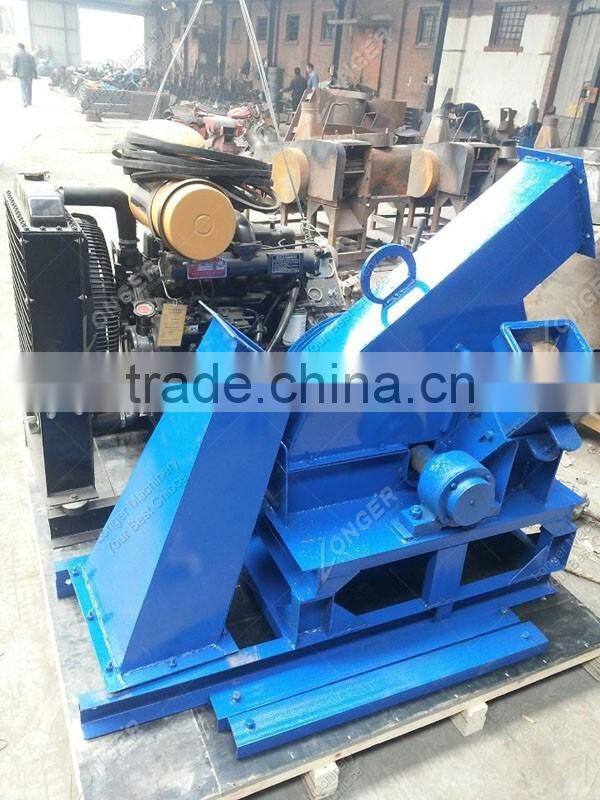 Hot Sale Factory Price Wood Shaving Machine/Sawdust Making Machine