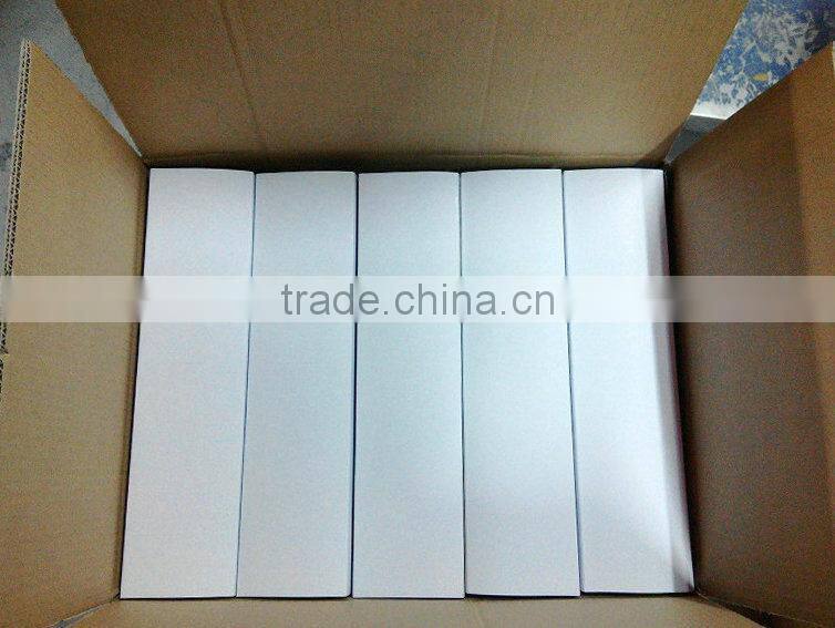 Automatic window opener for greenhouse