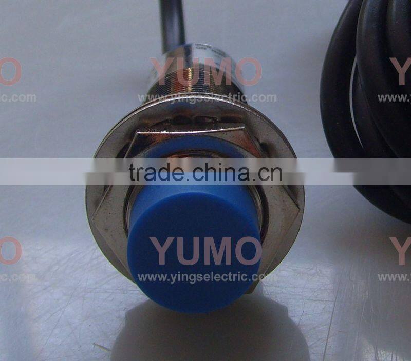 LJ18A3-8-ZBX YUMO Inductive Proximity Sensor Switch NEW