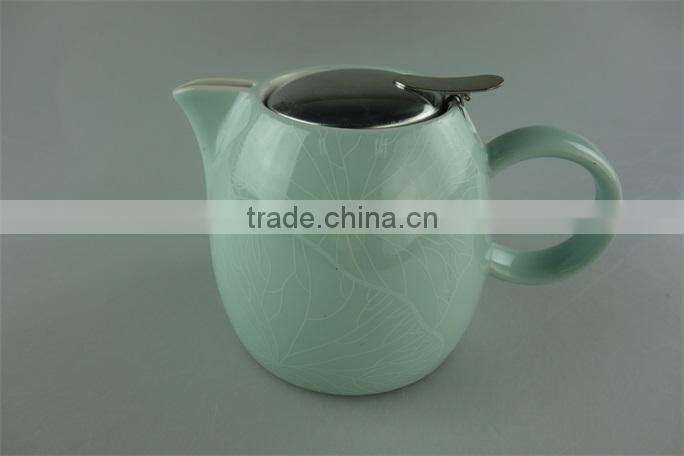 Hot sale stock cheap ceramic colorful round tea pot with stainless steel lid