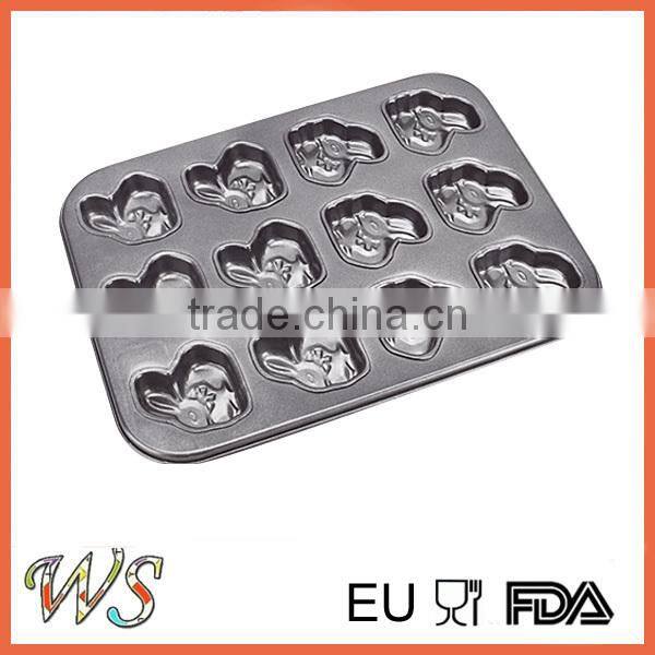 12 Cups Rabbit Shape Cake Pan